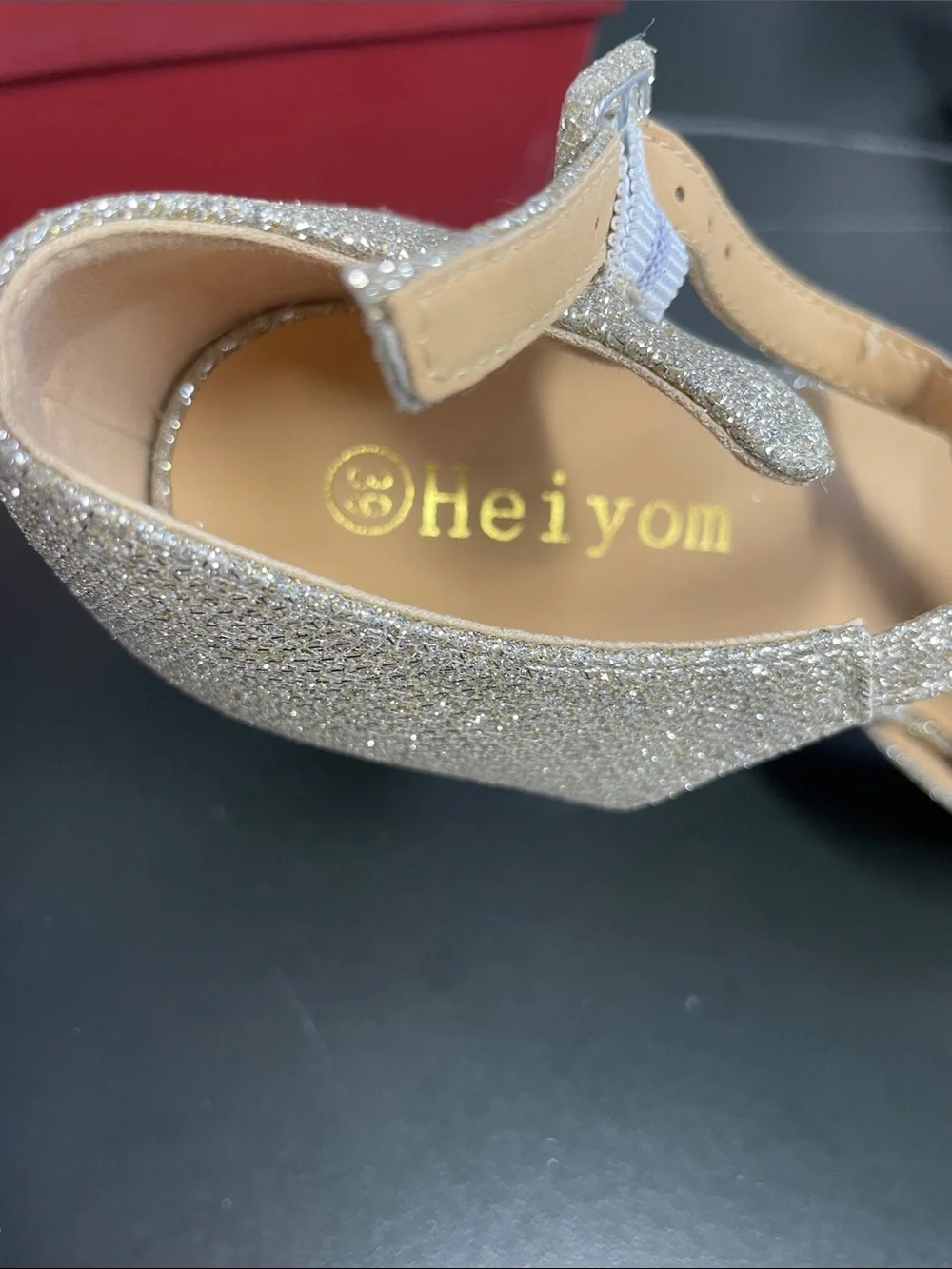 HEIYOM GOLD GLITTER T STRAP PLATFORM PUMPS FTL-08-128